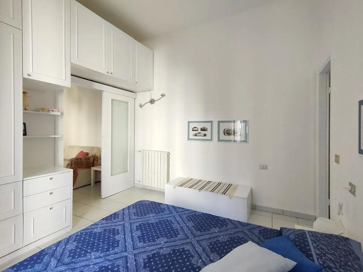 Eustachi Interior Apartment Milan 0*,  Italy