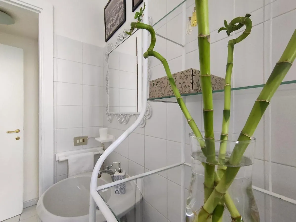 Eustachi Interior Apartment Milan 0*,