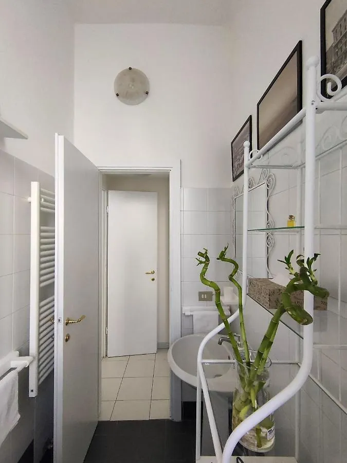 Apartament Eustachi Interior Mediolan
